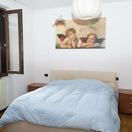 Relaxing Beetween Lake&castle 1st Floor Vakantiehuis